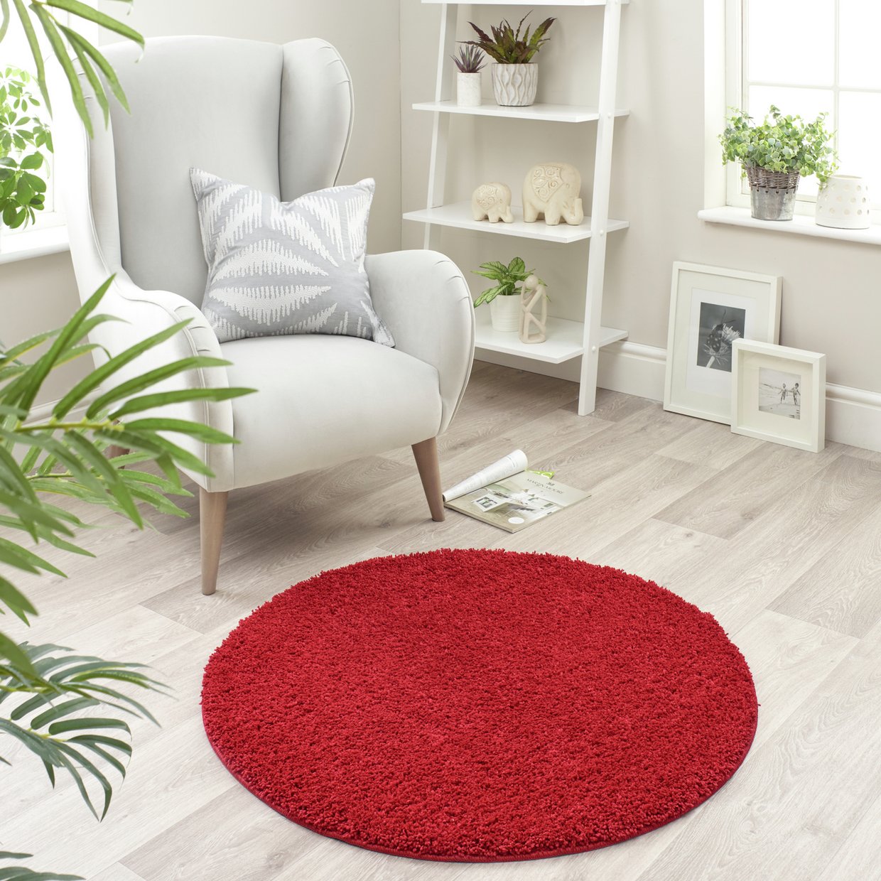 Buddy Washable Mat Plain Round Red Cut Pile Rug - 100cm