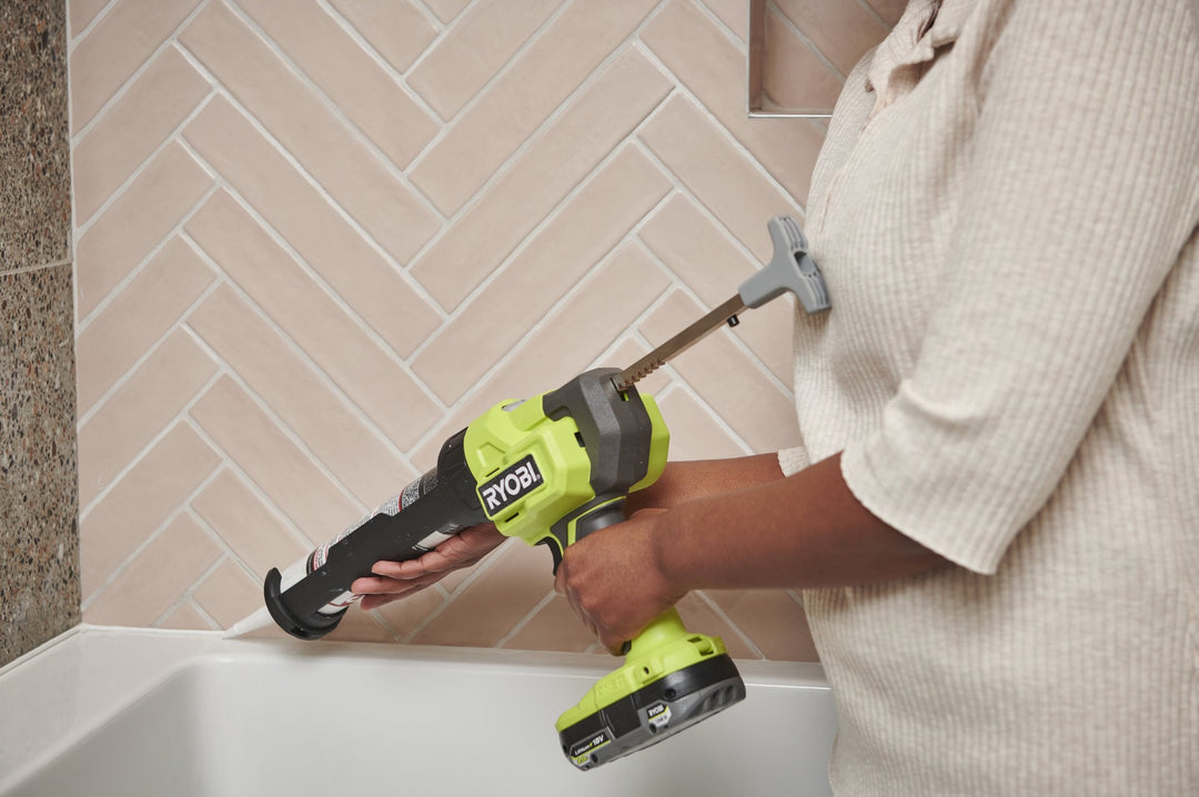 Ryobi RCG18-0 18V ONE+ Cordless Caulking Gun (Bare Tool)