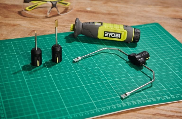 Ryobi USB Lithium 4V Hot Cutter (1 x 2.0Ah)