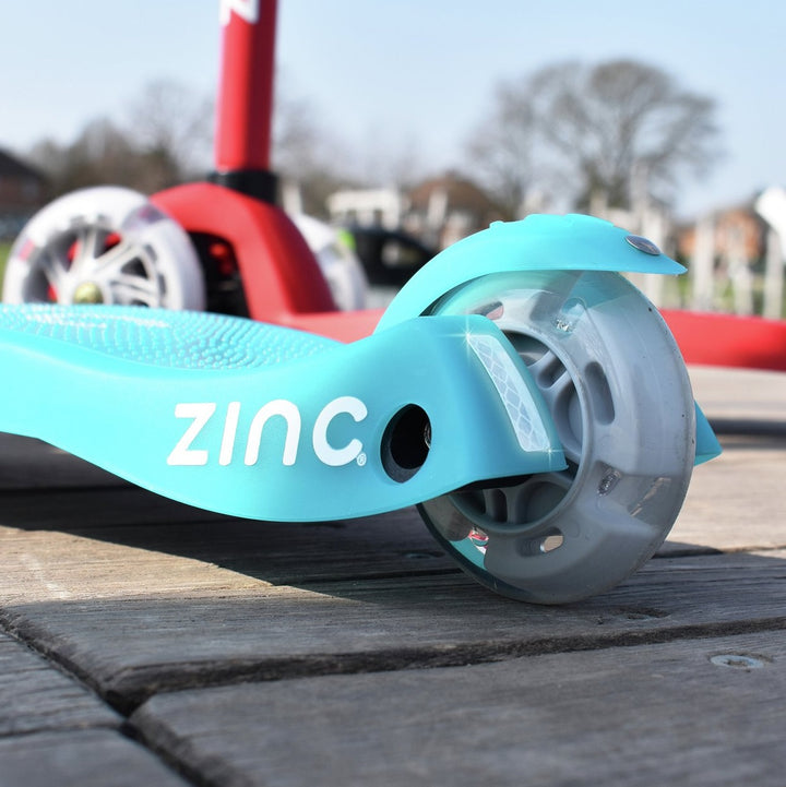 Zinc Light Up Strobe Scooter - Aqua