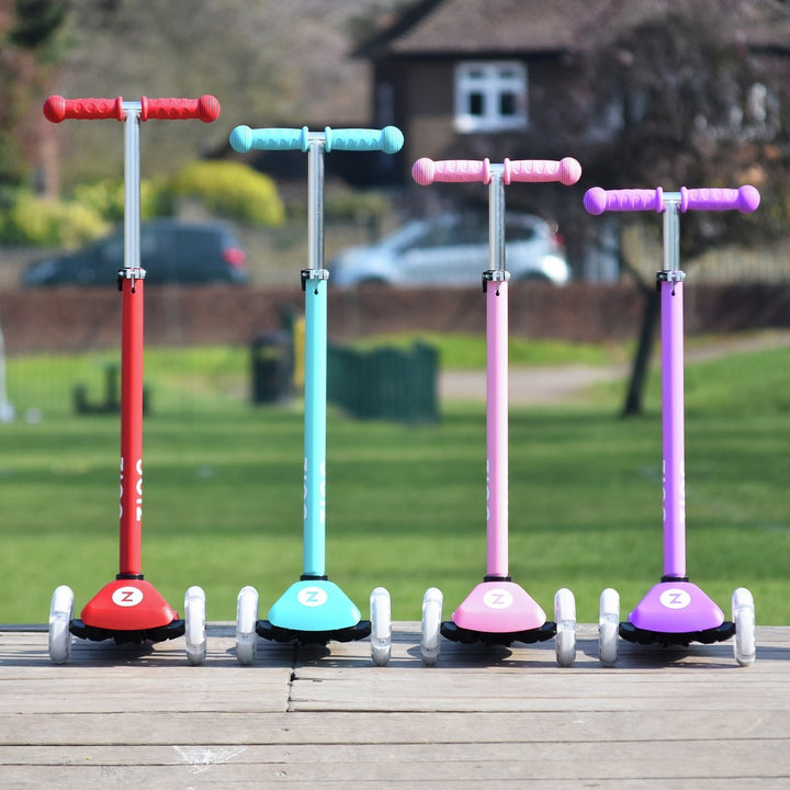 Zinc Light Up Strobe Scooter - Aqua
