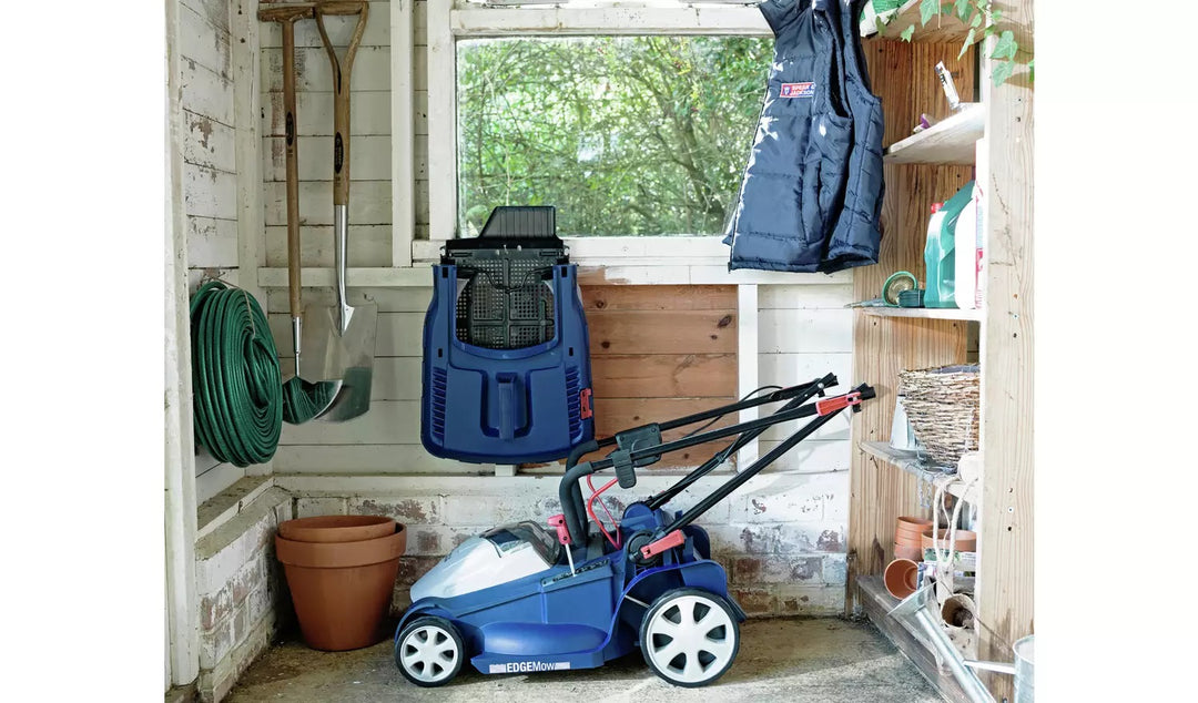 Spear & Jackson Cordless Lawnmower With 2 Battery Packs - 40V