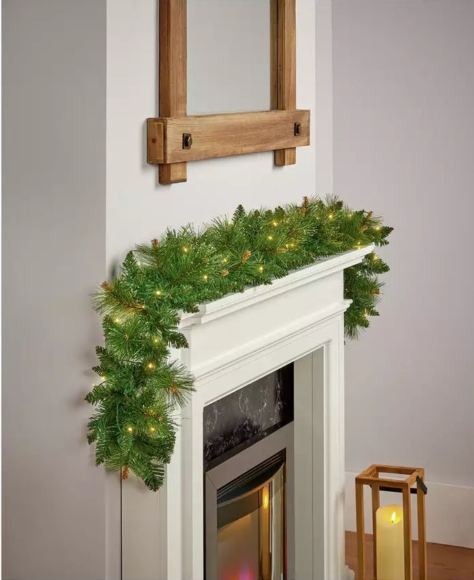 Premier Decorations Pre lit Ridgemere Christmas Garland Decoration