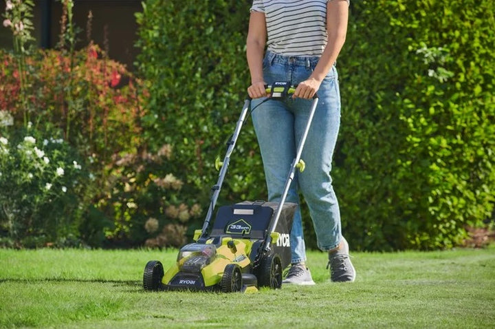 Ryobi RY18LMX33ALT23A-140 18V ONE+ HP Brushless 33cm Lawnmower & 23cm Grass Trimmer (1 x 4.0Ah)