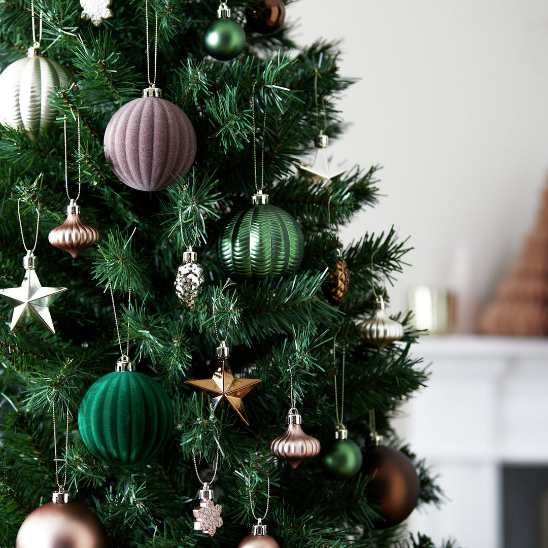 Home Pack of 49 Christmas Tree Baubles Decoration - Natural And Green