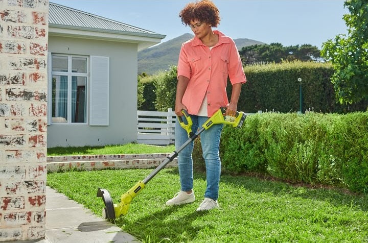 Ryobi RLT183240F 18V ONE+ Cordless 25-30cm Grass Trimmer Starter Kit (1 x 4.0Ah)