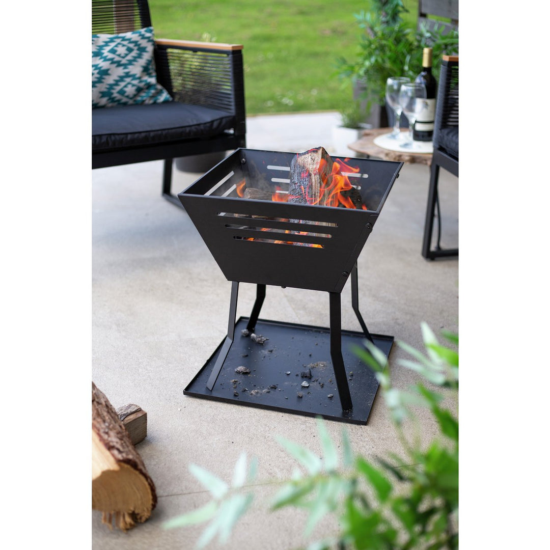 La Hacienda Square Fire Pit