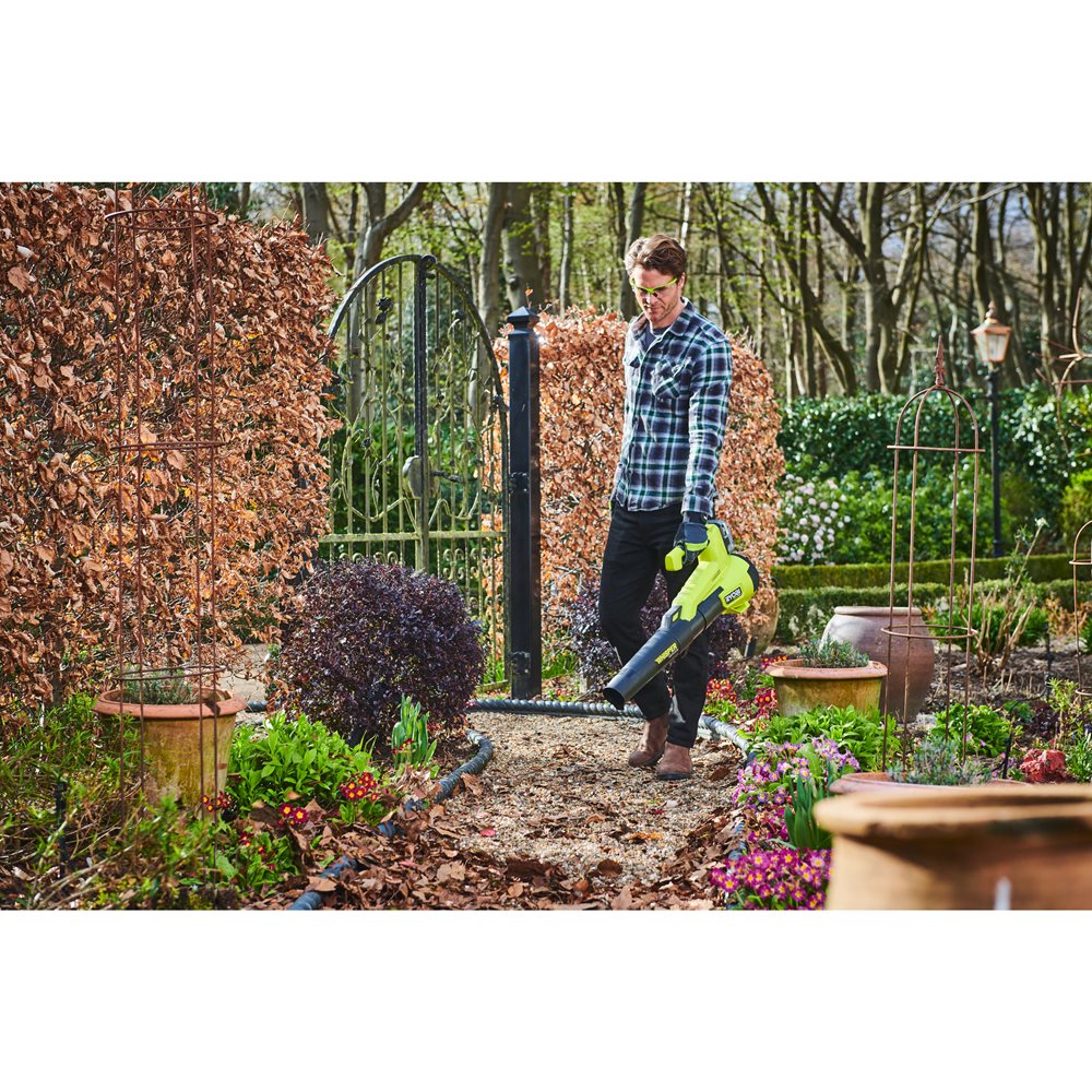 Ryobi RY18BLXC-140 18v ONE+ Cordless Whisper Leaf Blower