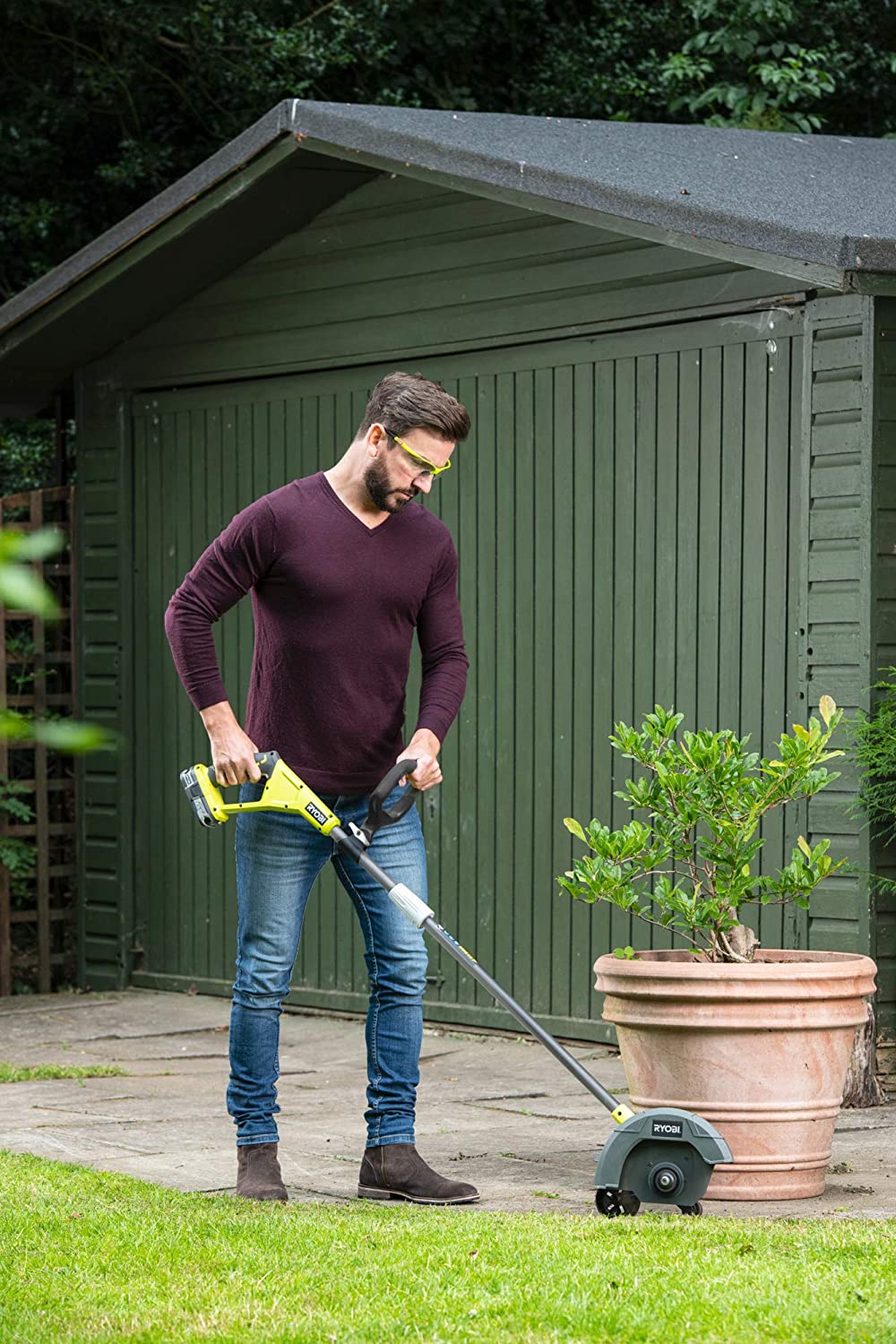 Ryobi RY18EGA-0 18v ONE+ Cordless 22cm Edger - Bare Tool