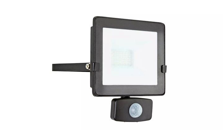 Luceco 20W Slimline LED PIR Floodlight