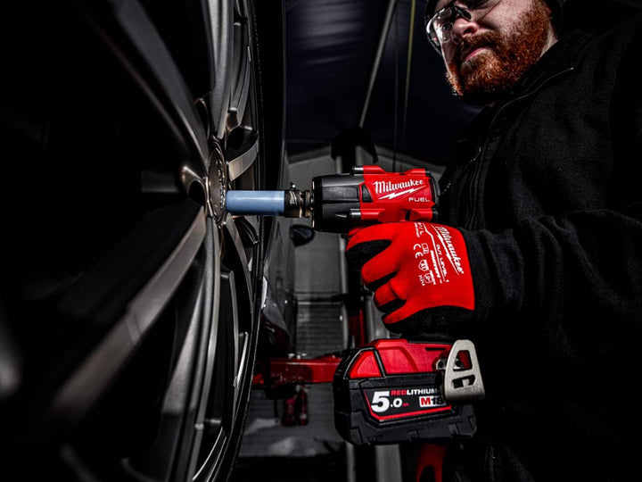 Milwaukee M18FMTIW2F12-502X 18v 1/2" Mid Impact Wrench