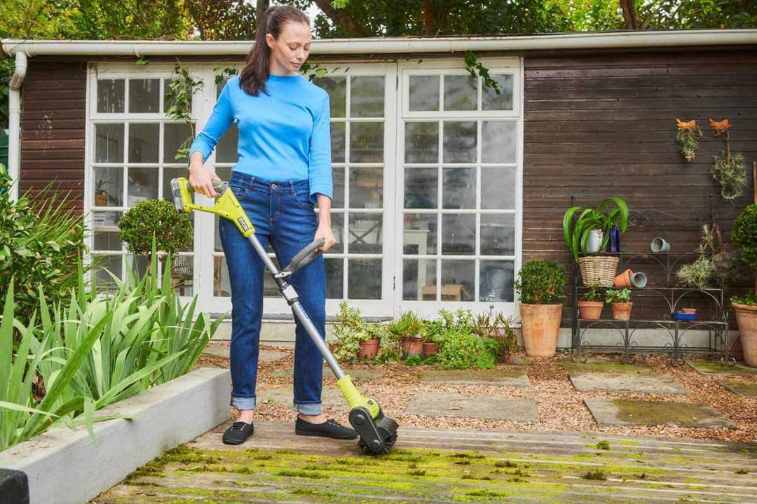 Ryobi RY18PCB-0 18v ONE+ Patio Cleaner With Scrubbing Brush -Bare Tool