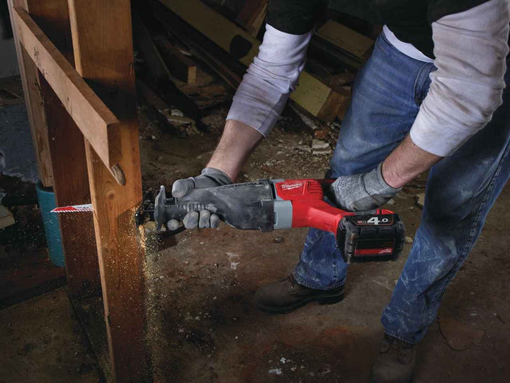 Milwaukee M18BSX-402C 18v Heavy Duty Recip/Sawzall