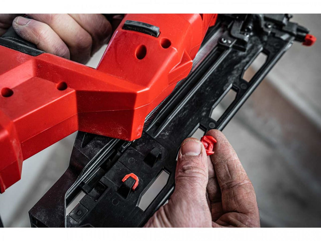 Milwaukee M18FN16GA-0X 18v 16G Angled Finish Nailer - Bare Tool