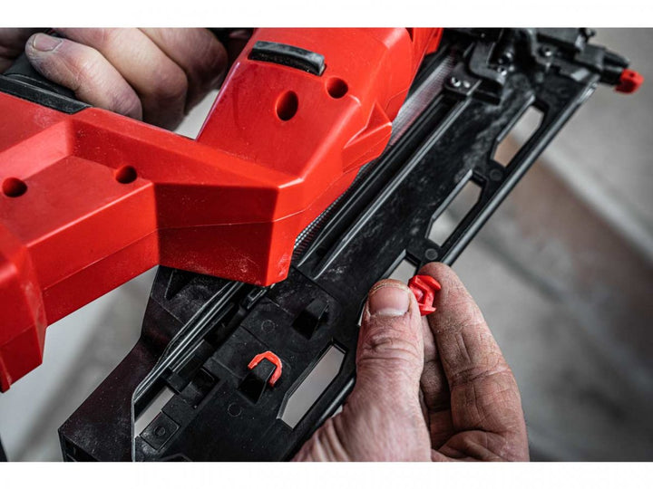 Milwaukee M18FN16GA-0X 18v 16G Angled Finish Nailer - Bare Tool