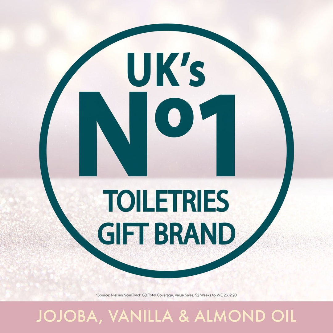 Baylis & Harding Jojoba Vanilla & Almond Oil Luxury Bag Set