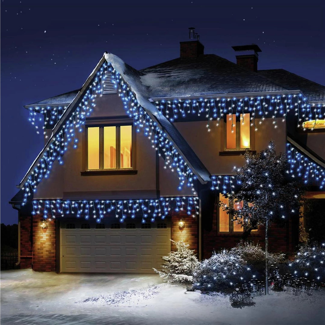 Premier Decorations 960 White Timerbright Snowing Icicle LED Lights - 33m