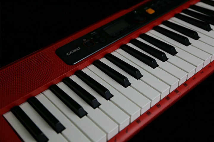 Casio CT-S200RD Keyboard With Stand & Headphones - Red