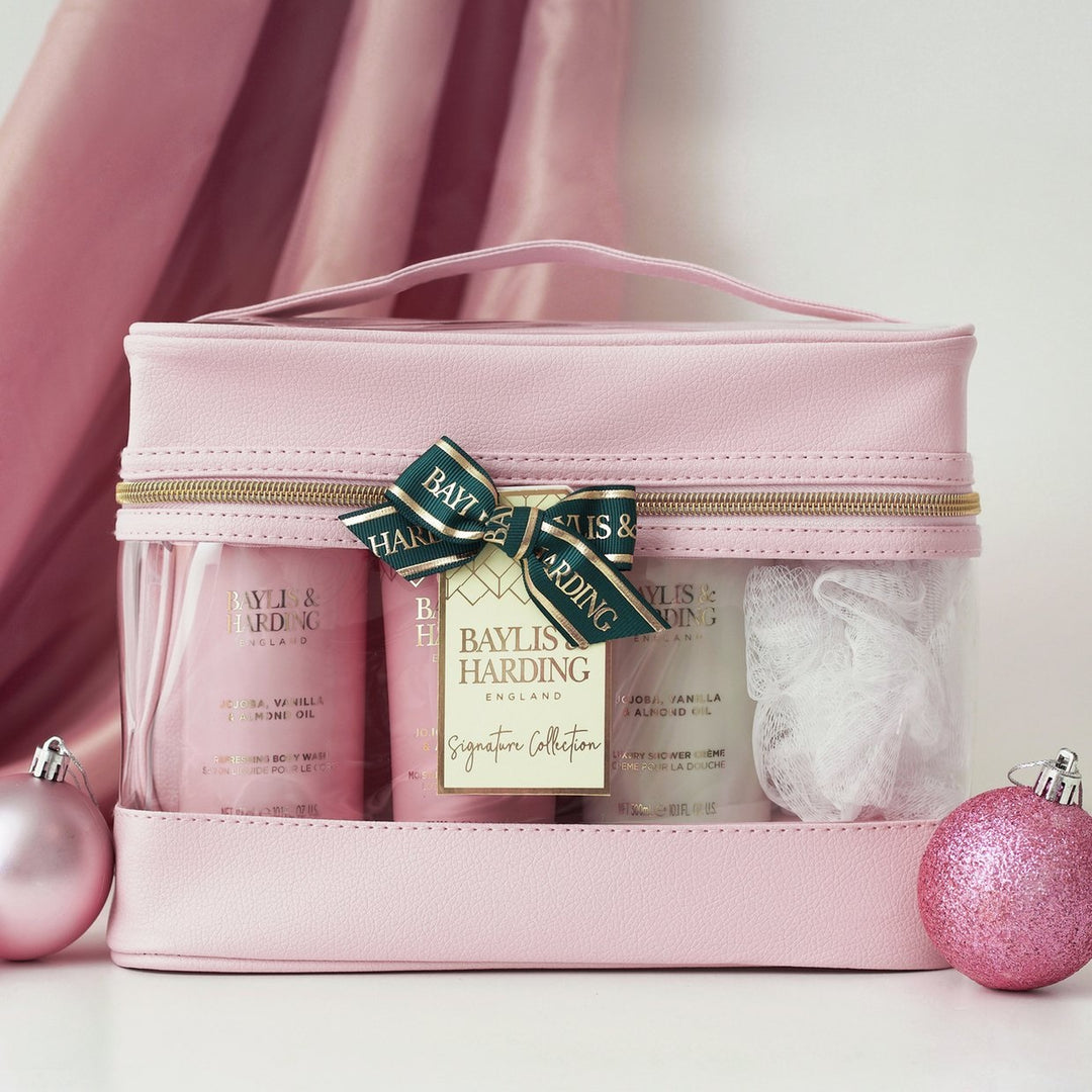 Baylis & Harding Jojoba Vanilla & Almond Oil Luxury Bag Set