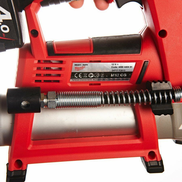 Milwaukee M12GG-401B 12v Cordless Grease Gun