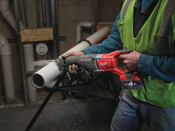 Milwaukee M18BSX-402C 18v Heavy Duty Recip/Sawzall
